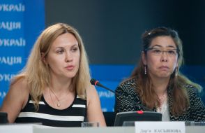 Darya Kasyanova and Yukie Mokuo