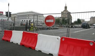 Blocked traffic on the street Khreshchatyk