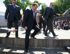 Hans-Jurgen Heimsoeth, Jose Manuel Pinto Teixeira and Aleksandr Popov