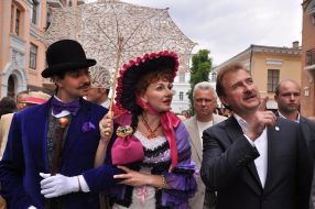 Pronya Prokopovna, Svirid Golokhvastov and Aleksandr Popov