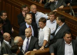 People's deputies near the tribune of parliament