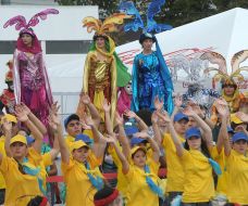 Participants of the theatricalized action