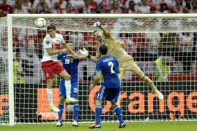 Playing moment of match