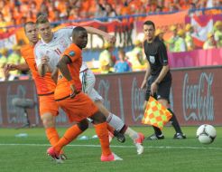 Ron Vlaar, Luciano Narsing and Nicklas Bendtner