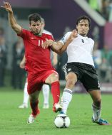 Mats Hummels and Nelson Oliveira