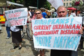 Participants of the mass meeting