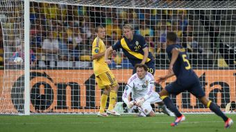 Andriy Pyatov and Ola Toivonen