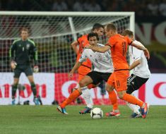 Arjen Robben and Mats Hummels