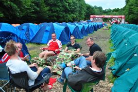 Danish fans drink beer