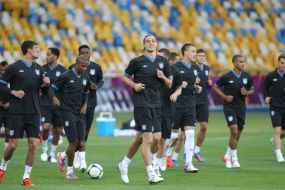 Training of the naional team of England on football