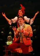 Сцена із спектаклю "Циганський Барон"