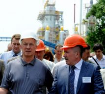 Nikolay Azarov and Yuriy Fesenko