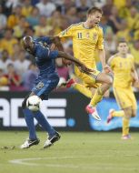 Alou Diarra and Andriy Yarmolenko