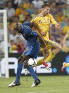 Alou Diarra and Andriy Yarmolenko