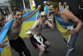 Fans of the team of Ukraine