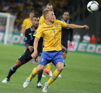 Sebastian Larsson and Ashley Cole