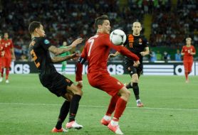 Cristiano Ronaldo and Gregory van der Wiel