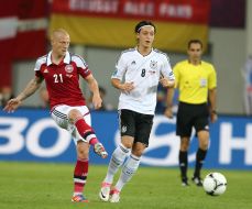 Niki Tsimling and Mesut Ozil