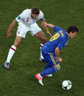 Yevhen Konoplyanka and Steven Gerrard