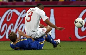 Oleh Gusev and Ashley Cole