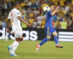 Yevhen Konoplyanka and Glen Johnson