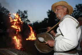 Incineration of man of straw