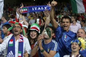 Fans of Italy national soccer team