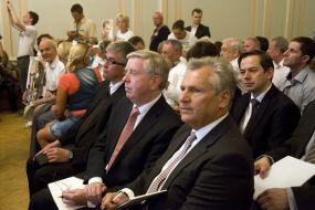 Aleksandr Kvasnevskiy and Pat Cox