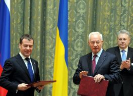 Dmitriy Medvedev and Nikolay Azarov