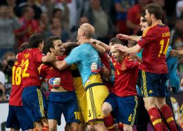 The players of the national team of Spain on football glad to victory
