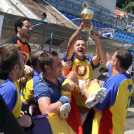 Players of the team of Romania fans