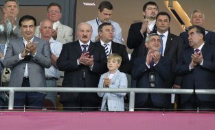 Honoured guests of match