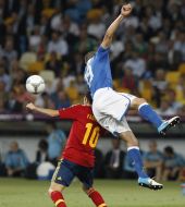 Сеск Фабрегас та Леонардо Бонуччі