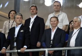 Aleksandr Popov, Andrey Sadovy, Viktor Yushchenko, Leonid Kuchma and Leonid Kravchuk