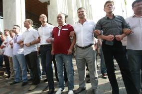 Deputies from the opposition 