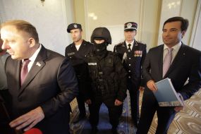 Василь Грицак та Валерій Коновалюк презентують форму поліції