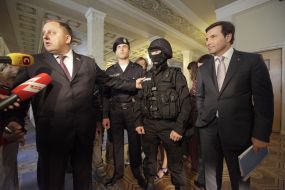 Василь Грицак та Валерій Коновалюк презентують форму поліції