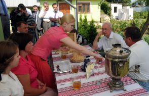 Микола Азаров