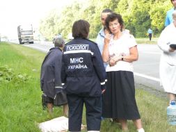 The psychologist speaks with victims