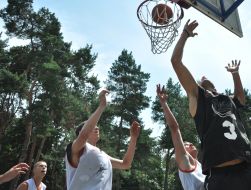 Учасники чемпіонату України зі стрітболу