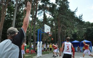 Учасники чемпіонату України зі стрітболу