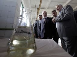 Nikolay Azarov and Valeriy Chenchevoy