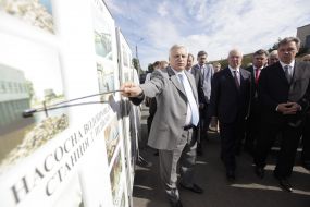 Nikolay Azarov and Valeriy Chenchevoy