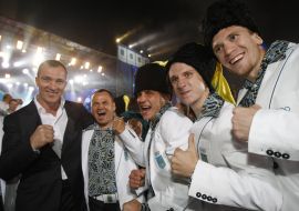 Vladimir Prodivus and members of the Olympic boxing team