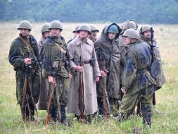 Участники военно-исторической реконструкции