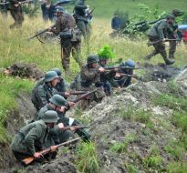 Участники военно-исторической реконструкции