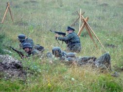 Участники военно-исторической реконструкции