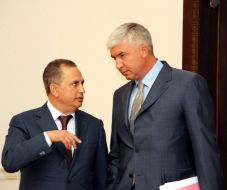 Boris Kolesnikov and Dmitriy Salamatin