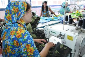 Convicts working on the sewing factory