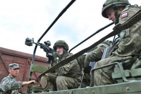 Військовослужбовці